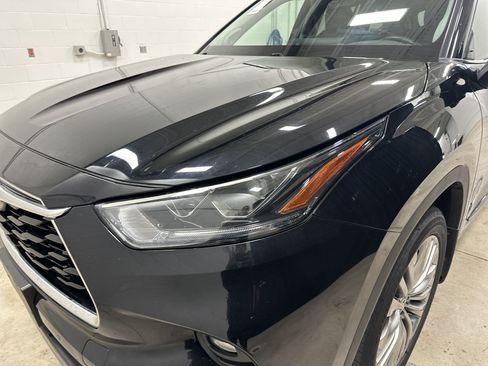 Used 2022 Toyota Highlander Platinum AWD/4WD image 6