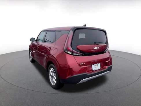 Used 2025 Kia Soul LX w/ LX Technology Package image 11