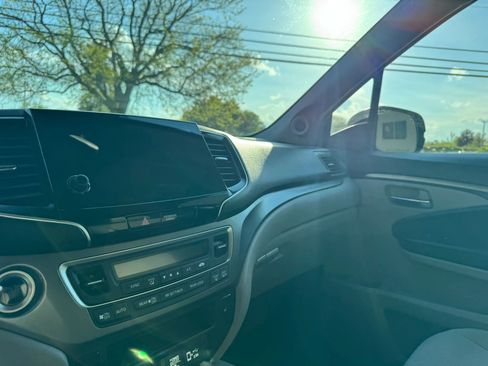 Used 2019 Honda Pilot EX image 22