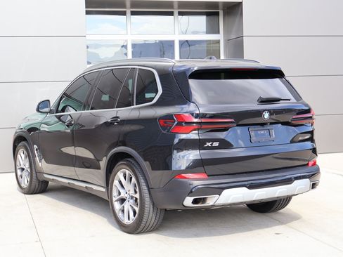 Used 2024 BMW X5 xDrive40i w/ Premium Package AWD/4WD image 8