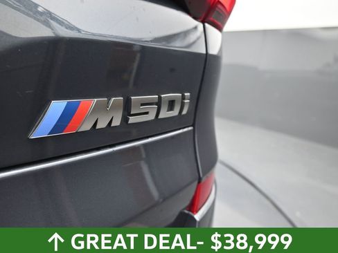 Used 2022 BMW X5 M50i image 16