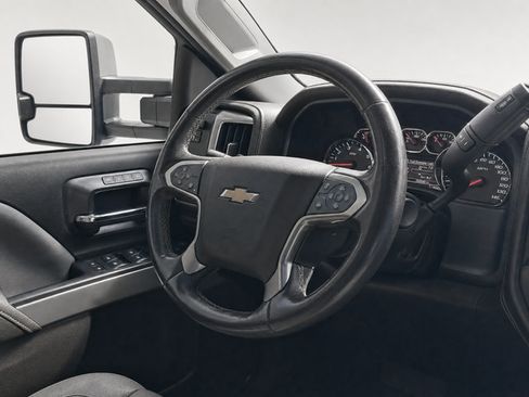 Used 2018 Chevrolet Silverado 2500 LTZ w/ Duramax Plus Package AWD/4WD image 17
