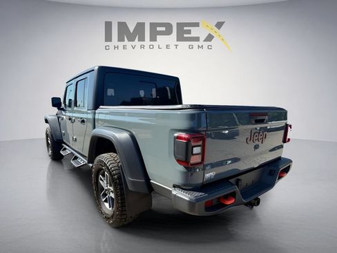 Used 2025 Jeep Gladiator Mojave w/ Convenience Group AWD/4WD image 3