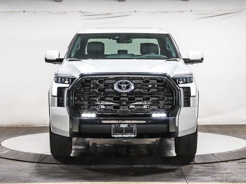 Used 2024 Toyota Tundra Platinum AWD/4WD image 2