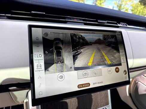 New 2026 Land Rover Range Rover Long Wheelbase SE AWD/4WD image 20