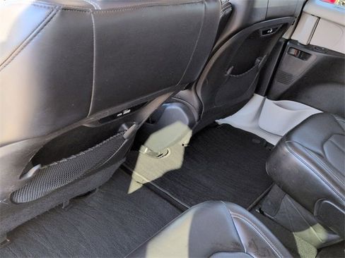 Used 2023 Chrysler Pacifica Touring-L image 26