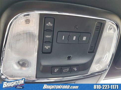 Used 2021 Jeep Grand Cherokee Limited image 30