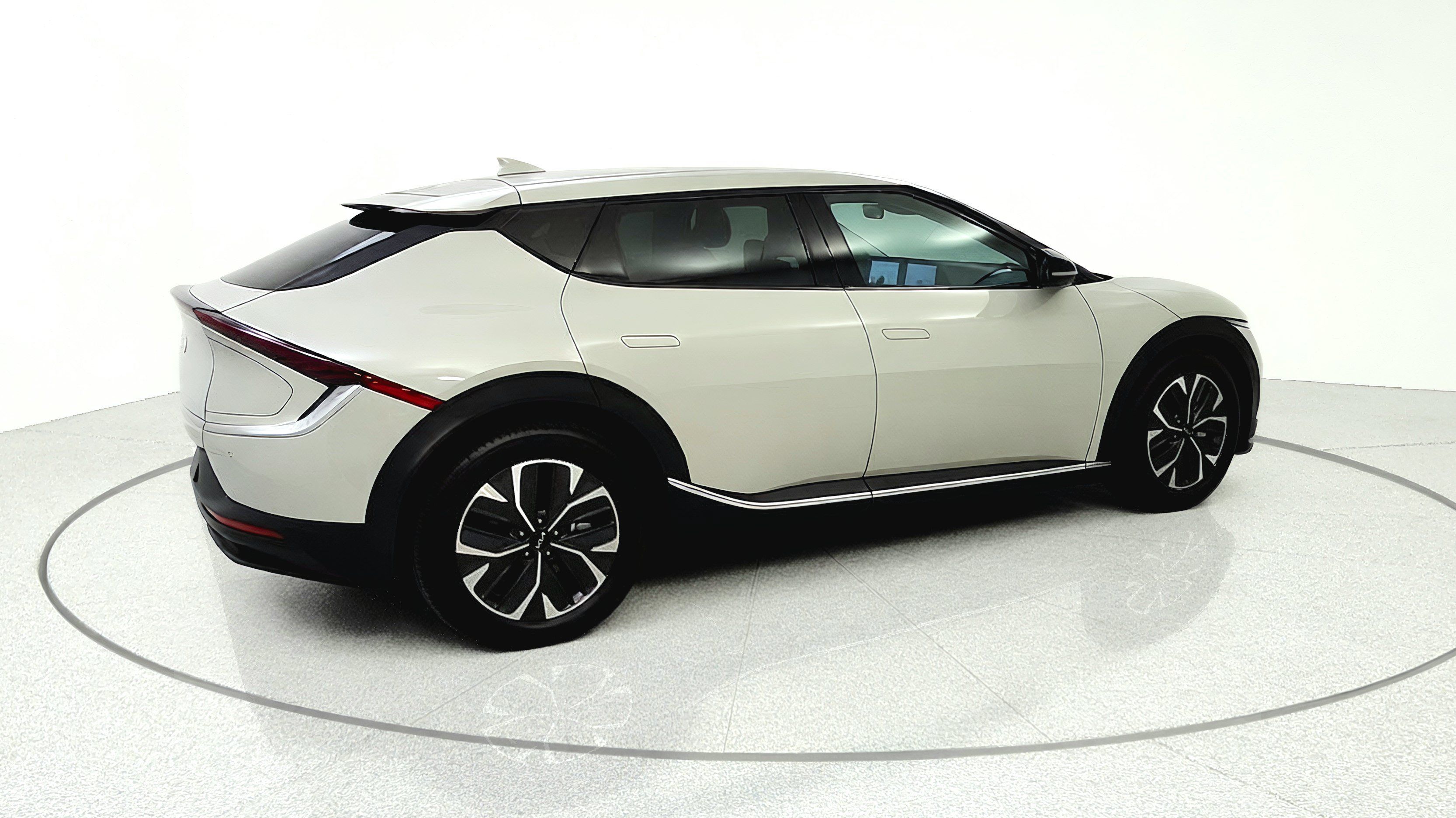 Used 2024 Kia EV6 Light AWD/4WD image 7