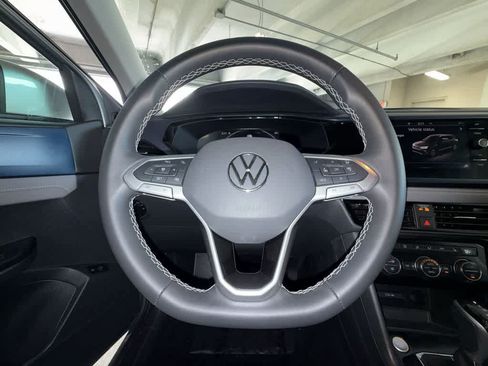 Used 2024 Volkswagen Taos SE AWD/4WD image 15