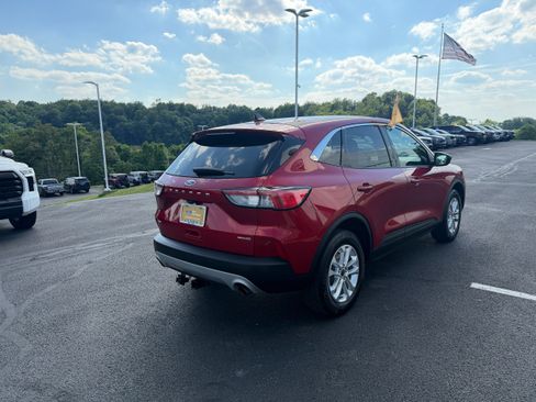 Used 2022 Ford Escape SE AWD/4WD image 6