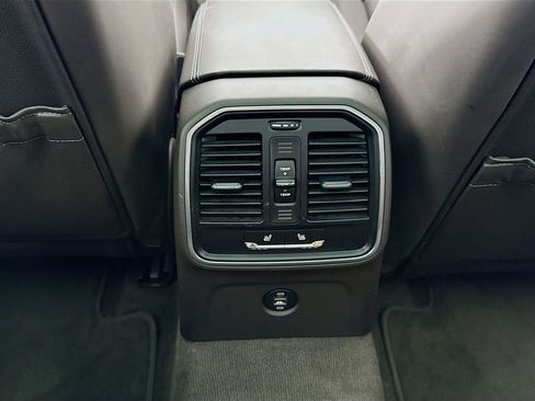 Certified 2017 Porsche Macan GTS image 29