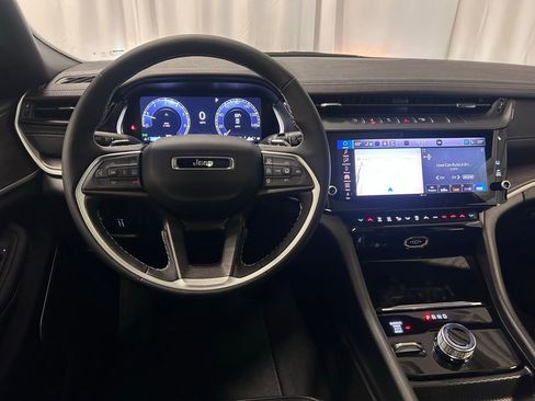 New 2026 Jeep Grand Cherokee L Limited AWD/4WD image 3