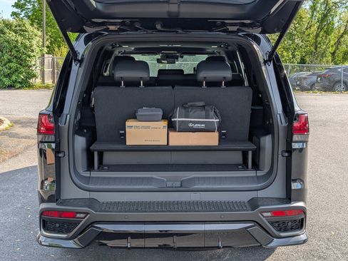 New 2026 Lexus LX 700h F Sport AWD/4WD image 10