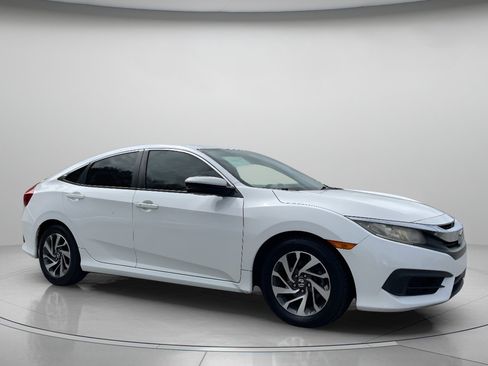 Used 2016 Honda Civic EX image 2