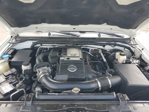 Used 2019 Nissan Frontier SL AWD/4WD image 36