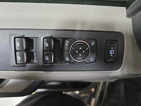 Used 2018 Ford F250 XLT w/ XLT Premium Package AWD/4WD image 19