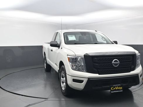 Used 2021 Nissan Titan S w/ S Utility Package RWD image 3