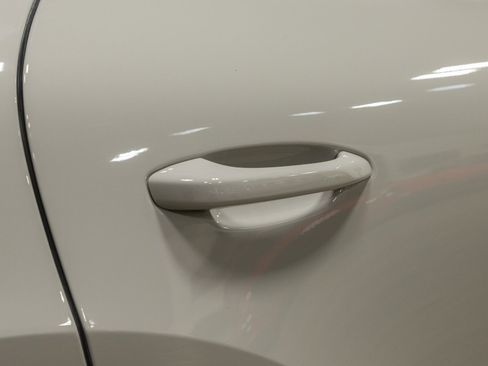 Used 2021 Porsche Cayenne Turbo S image 30