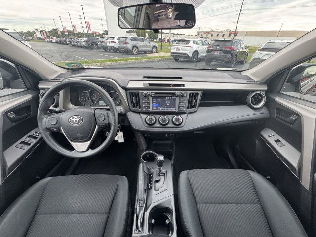 Used 2016 Toyota RAV4 LE AWD/4WD image 28