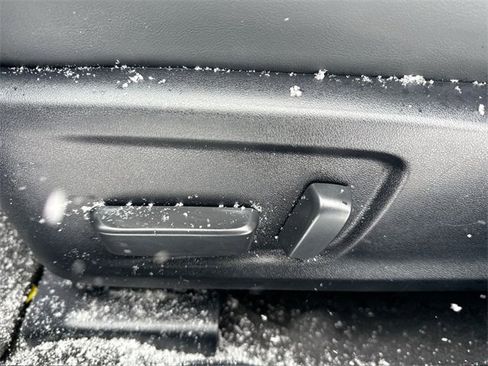 Used 2023 Lexus IS 350 F Sport image 19