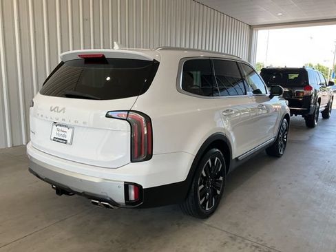 Used 2024 Kia Telluride SX w/ Towing Package FWD image 25