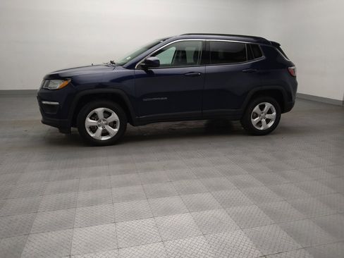 Used 2018 Jeep Compass Latitude w/ Popular Equipment Group AWD/4WD image 2