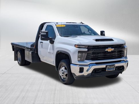 Used 2025 Chevrolet Silverado 3500 W/T w/ WT Convenience Package AWD/4WD image 8