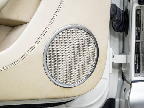 Used 2017 Bentley Continental GT image 34