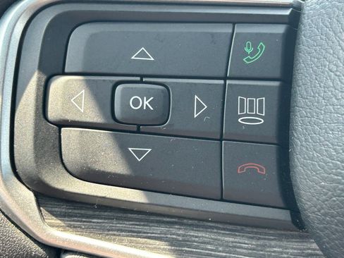 Used 2024 Jeep Wagoneer L Series II image 11