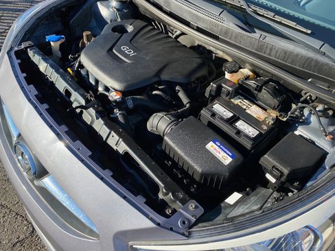 Used 2015 Hyundai Accent GLS w/ Option Group 02 image 29