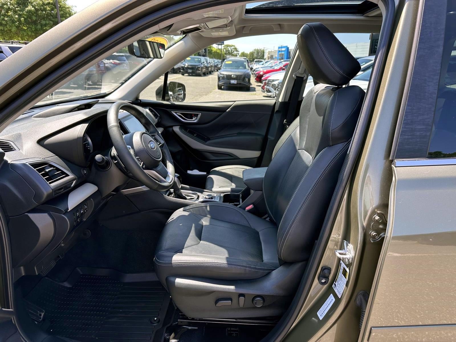Used 2022 Subaru Forester Limited AWD/4WD image 11