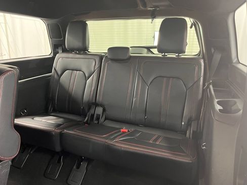 Used 2020 Ford Expedition Limited w/ Equipment Group 303A AWD/4WD image 40
