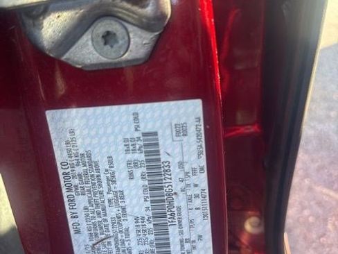 Used 2016 Ford Fusion SE w/ Equipment Group 202A FWD image 4