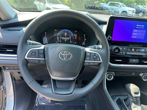 Used 2026 Toyota Grand Highlander AWD image 38