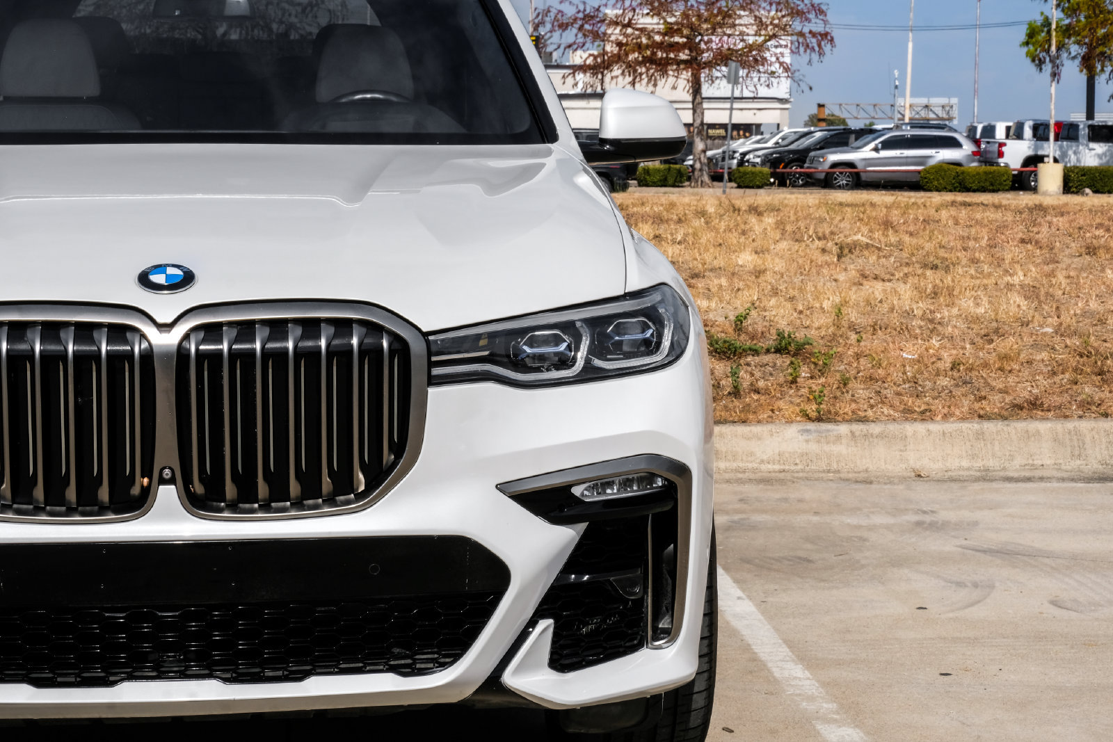 Used 2020 BMW X7 M50i w/ Dynamic Handling Package AWD/4WD image 65