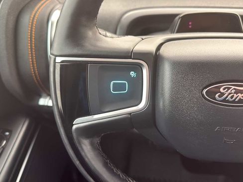 Used 2025 Ford Expedition Tremor image 19