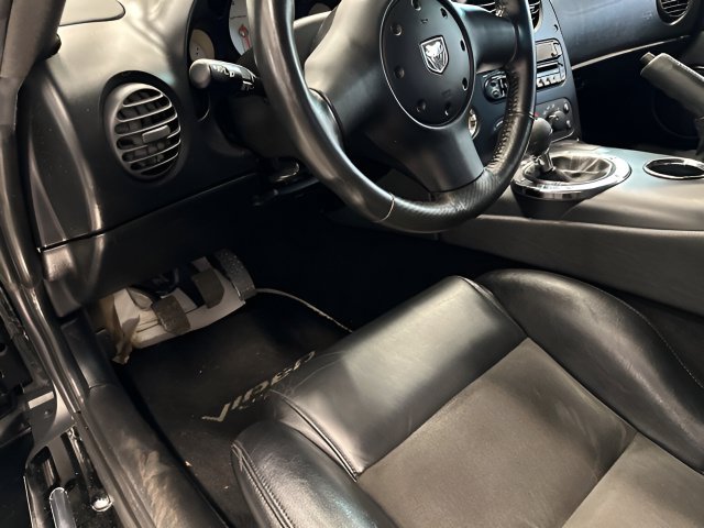 Used 2006 Dodge Viper SRT-10 RWD image 21