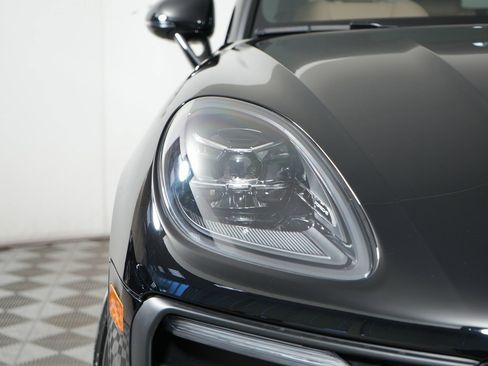 New 2026 Porsche Macan image 11
