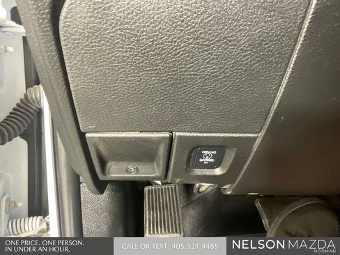 Used 2022 RAM 2500 Laramie w/ Body Color Bumper Group AWD/4WD image 44