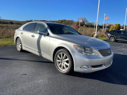 Used 2007 Lexus LS 460 image 2