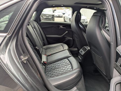 Used 2021 Audi S4 Premium Plus w/ Premium Plus Package AWD/4WD image 29
