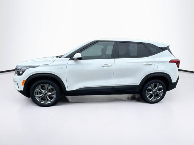Used 2024 Kia Seltos LX AWD/4WD image 8