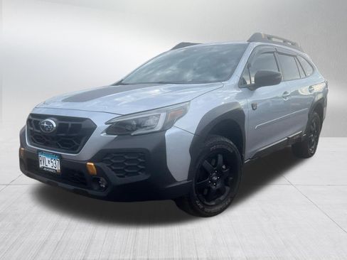Used 2025 Subaru Outback Wilderness AWD/4WD image 3