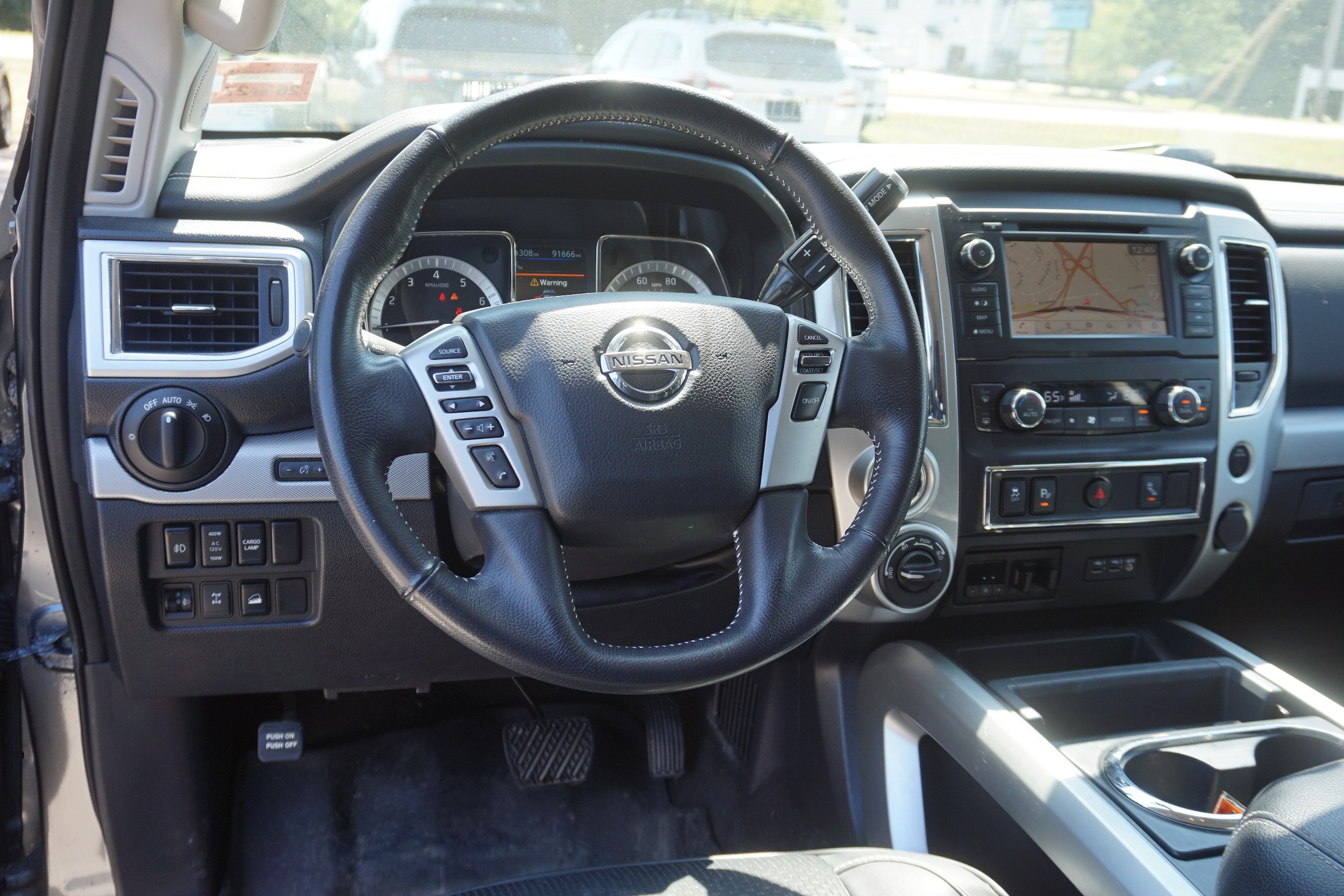 Used 2019 Nissan Titan PRO-4X w/ Pro-4x Utility Package AWD/4WD image 15