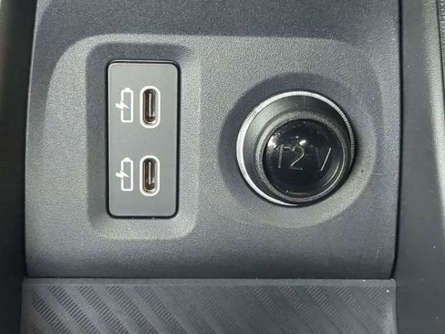 Used 2025 MINI Cooper 2-Door Hardtop image 54