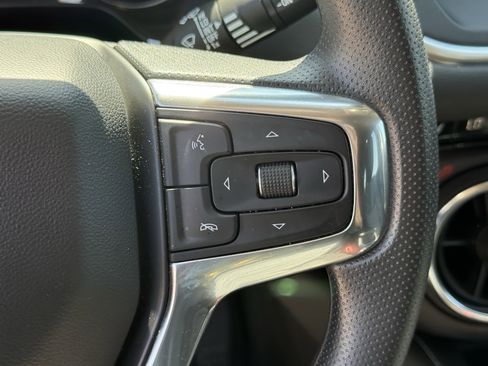 Used 2025 Chevrolet Blazer LT image 18