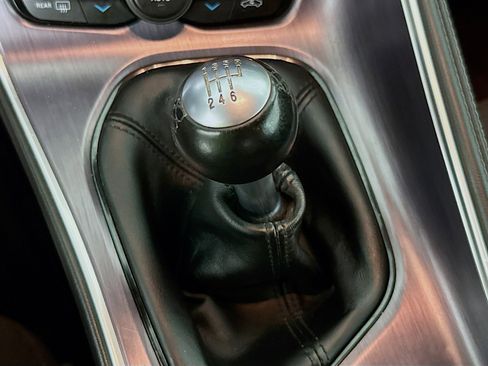 Used 2018 Dodge Challenger R/T w/ Driver Convenience Group image 19