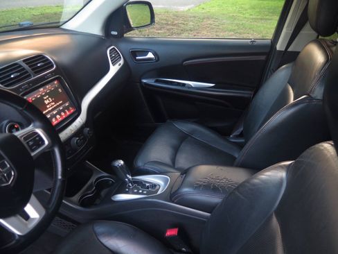 Used 2018 Dodge Journey GT w/ Nav & Sun Group AWD/4WD image 12