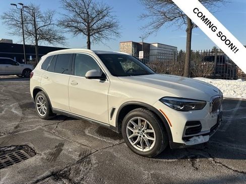 Used 2023 BMW X5 xDrive40i w/ Premium Package image 3