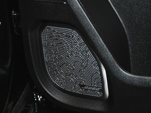 Used 2025 GMC Hummer EV 2X image 16